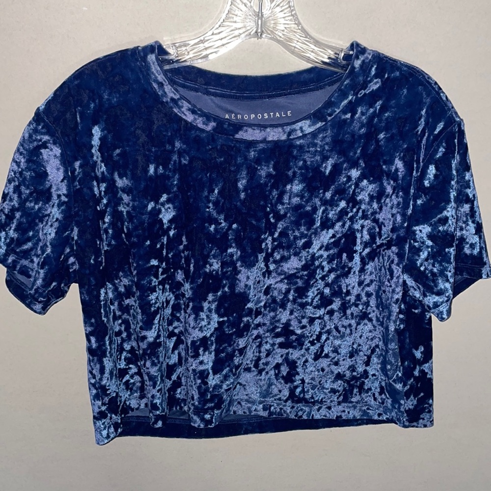 small aeropostale crop top